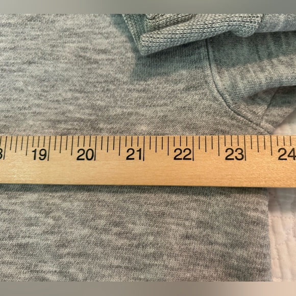 Shippensburg Univ Hooded gray w/black/red letters. Front pouch pkt.Fleece lined. - Picture 2 of 8